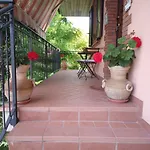 La Poeta 3*