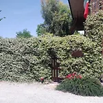 La Poeta 3*