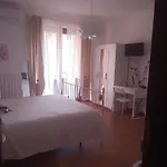 Oda ve Kahvaltı La Poeta 3*