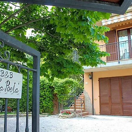 La Poeta Bed & Breakfast